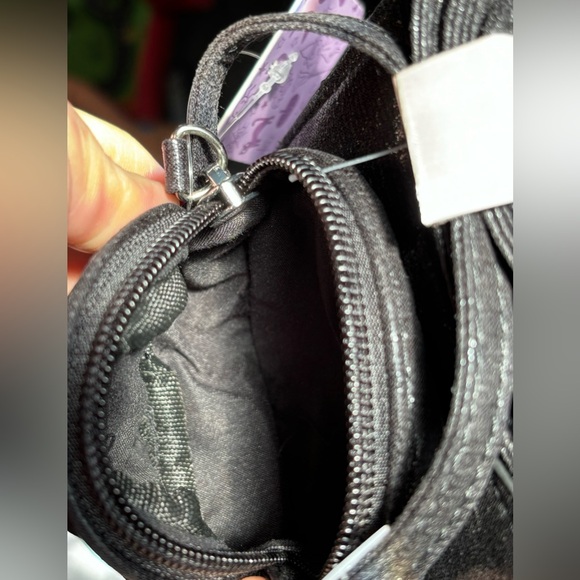 New Shiny Black Cat Mini Crossbody Bag - Picture 5 of 6